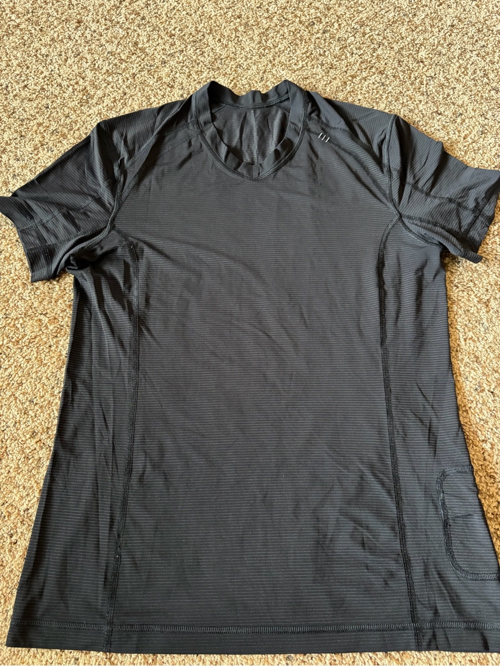 lululemon athletica Men's Black Short-Sleeve Performance Tee